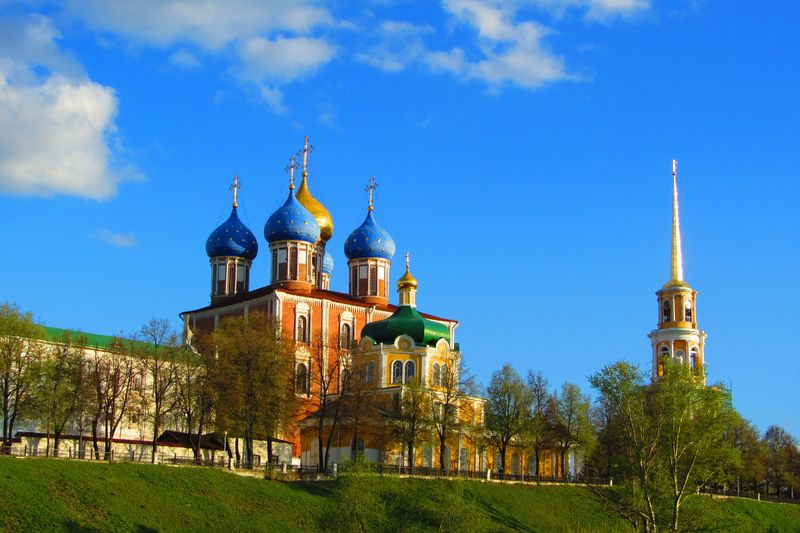 Экскурсии и поездки